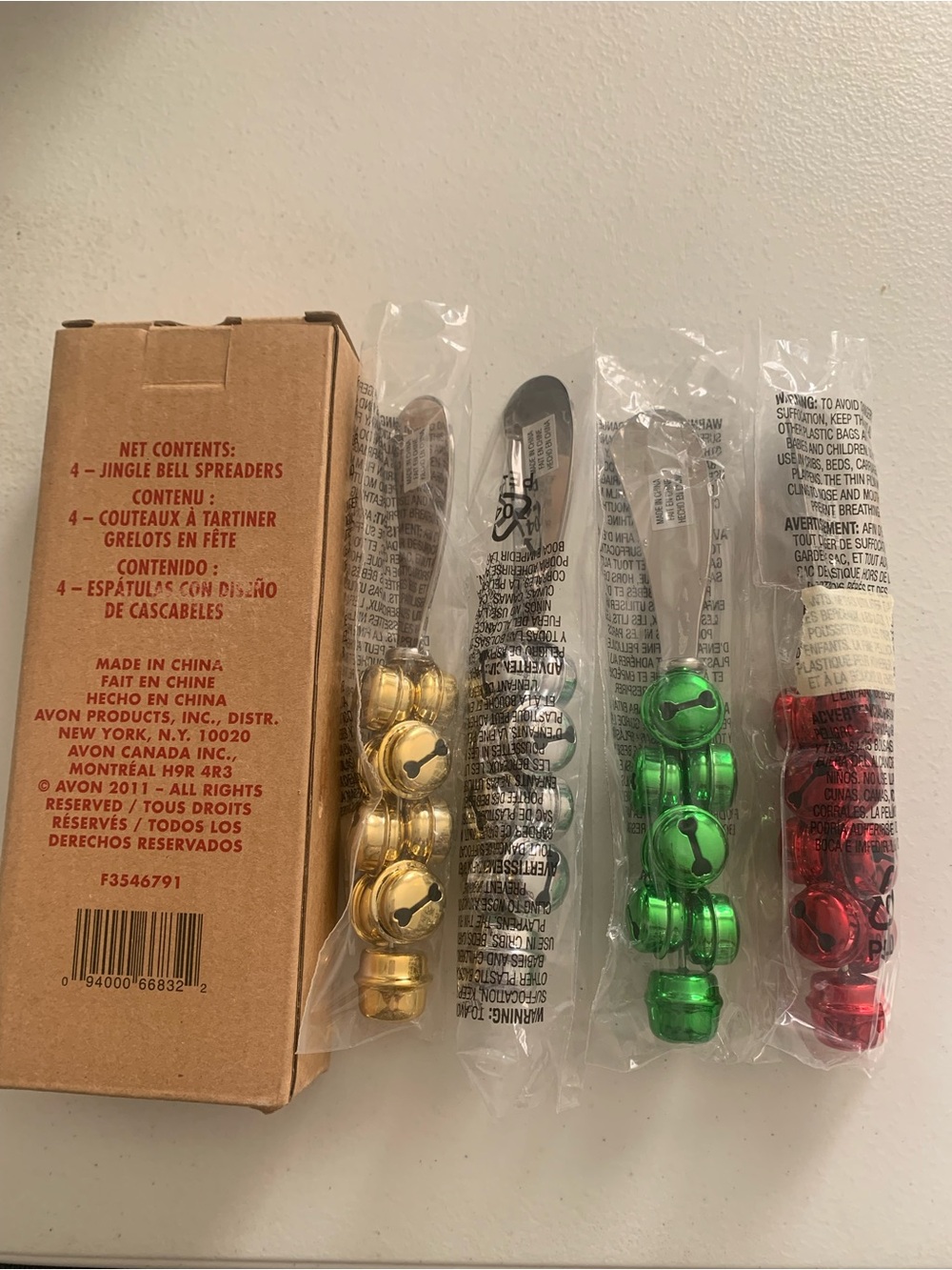 Jingle Bell Spreader Set of 4 Multicolor Brand New Avon 2011 - Picture 2 of 5
